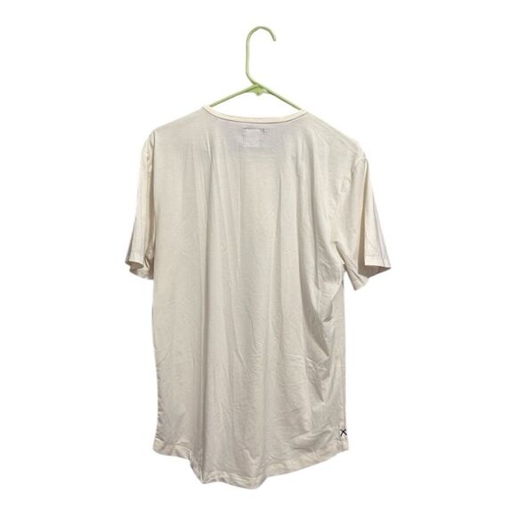 Cuts Clothing Men's Short  Sleeve Curve Hem Crew NeckSignature Fit Tee - XL - Picture 2 of 6